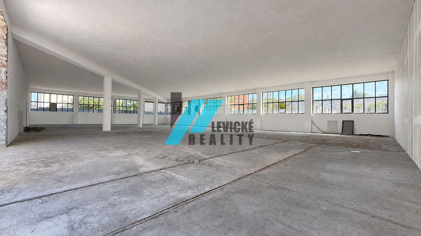 Ponúkam na prenájom priestranný prevádzkový a výrobný priestor s výmerou 432 m².